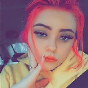 Meet your Posher, Delilah